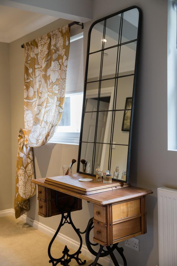 Willoughby Apartment Bath Eksteriør bilde